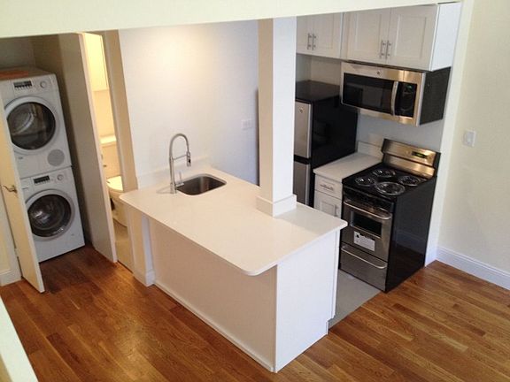 2nd image of 237 W 14th St APT A2