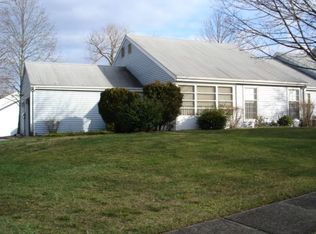 1A Daisy Ct, Lakewood, NJ 08701