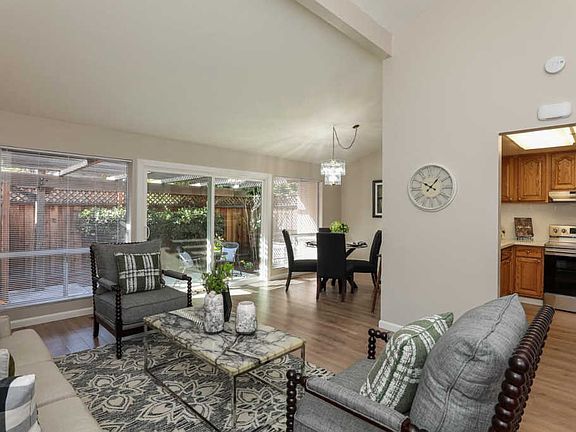 3rd image of 1364 Merrivale West Sq