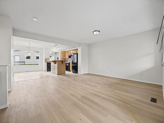 4th image of 4618 Turner Sq NW