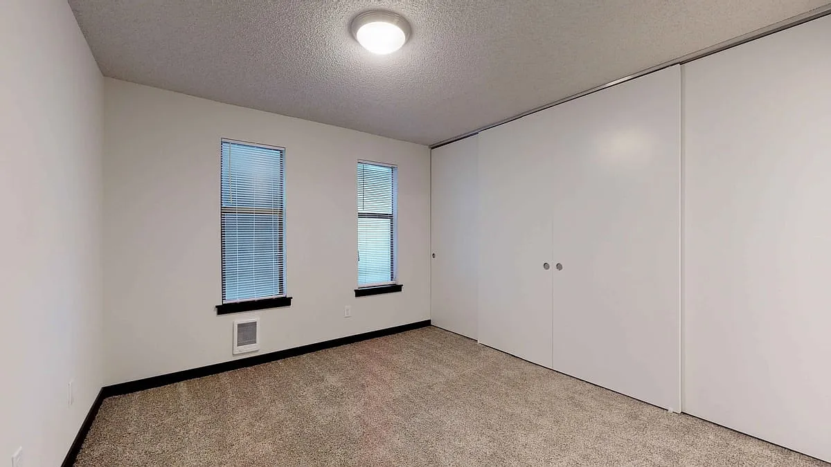 Normandy Duke Apartments — Photo 4