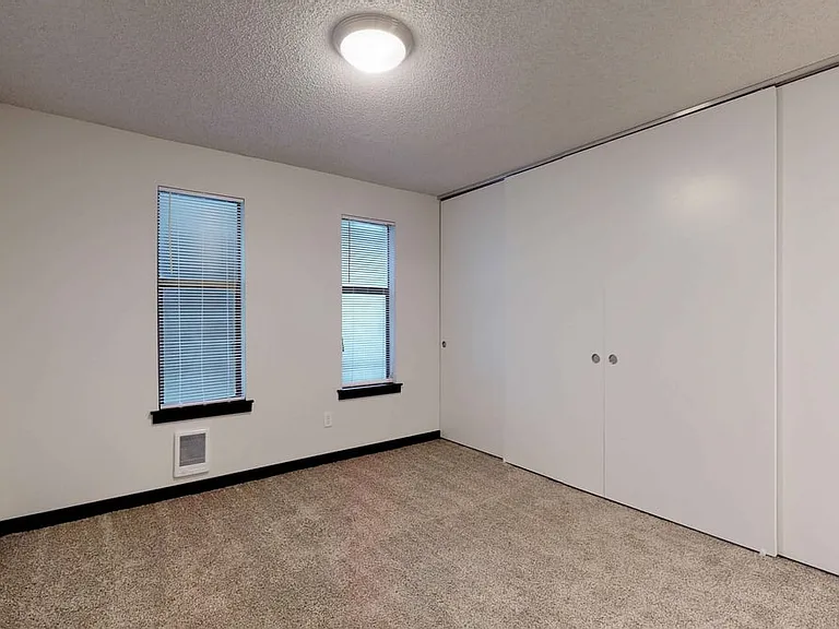 Normandy Duke Apartments — Photo 5