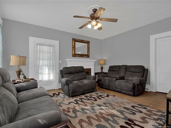 4th image of 801 Winona Ave