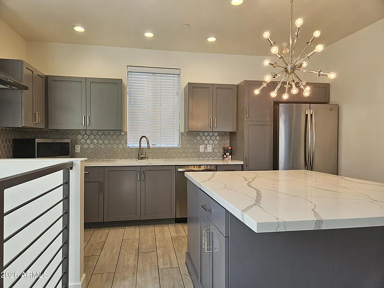 234 S Wilson St — Photo 3
