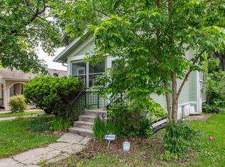 1502 Henry Pl, Waukegan, IL 60085