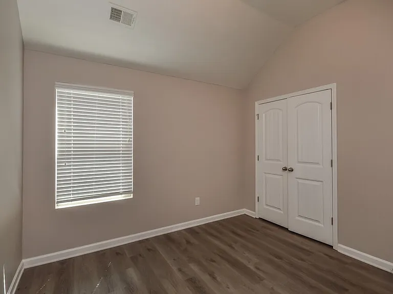 1352 Worcester Trl — Photo 13
