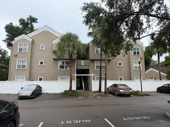 15215 Amberly Dr APT 212, Tampa, FL 33647