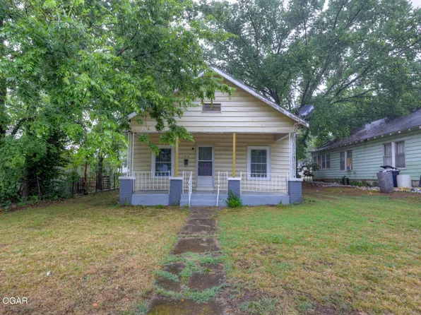 529 Military Ave, Baxter Springs, KS 66713