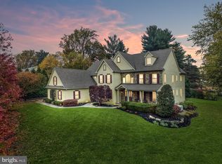 1041 Laurel Hill Ln, Meadowbrook, PA 19046