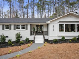 2302 Fairoaks Rd, Decatur, GA 30033