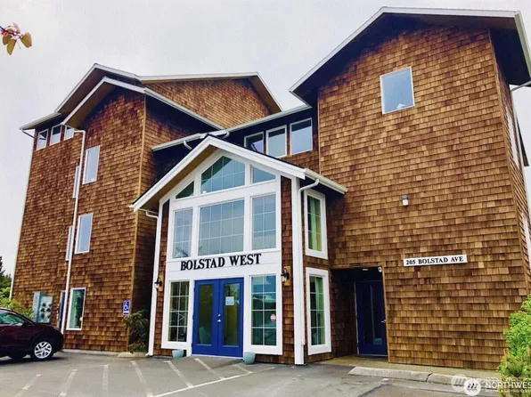 205 Bolstad Avenue #303, Long Beach, WA 98731