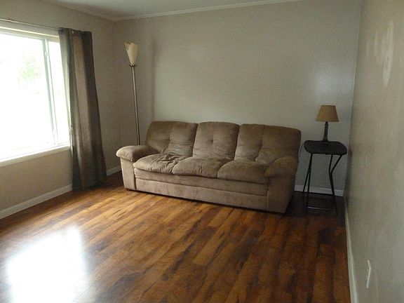2nd image of 319 Fayette Ave