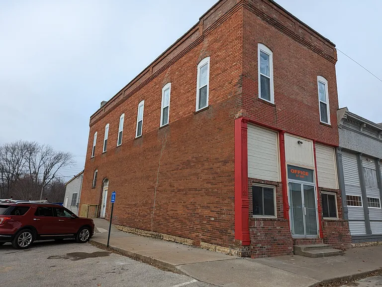 221 Main St #1-4 — Photo 13