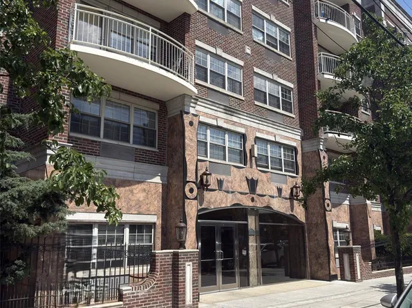 38-11 108th Street #3H, Corona, NY 11368