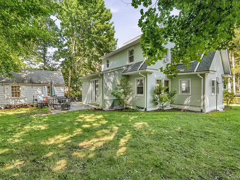 15 Ferncliff Rd — Photo 23