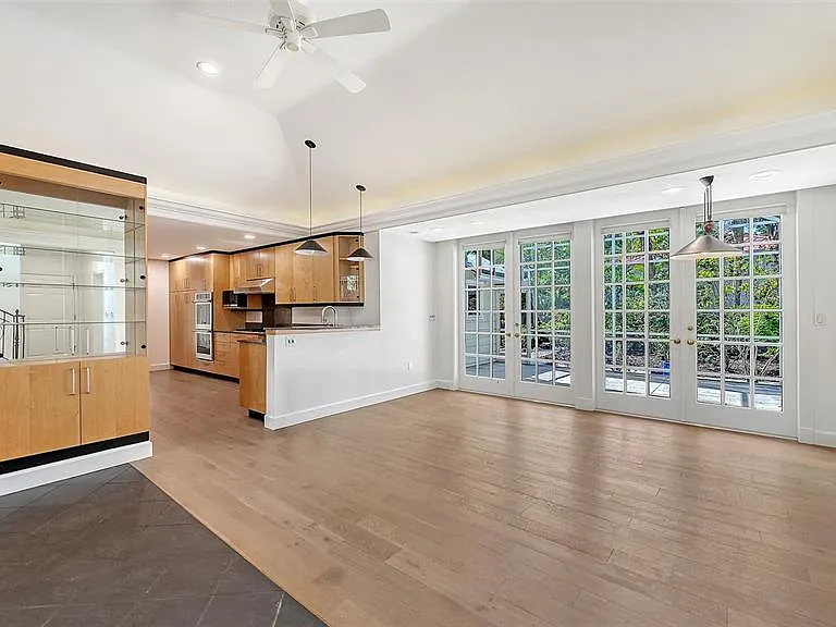 1770 S Oval Dr — Photo 15