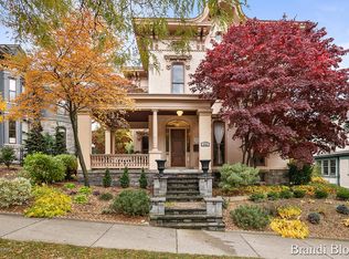 222 Fountain St NE, Grand Rapids, MI 49503