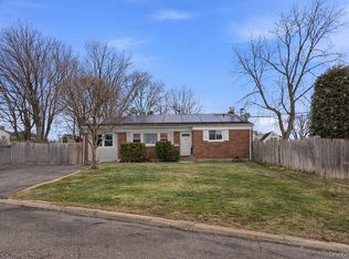 45 Oakley Dr, Huntington Station, NY 11746