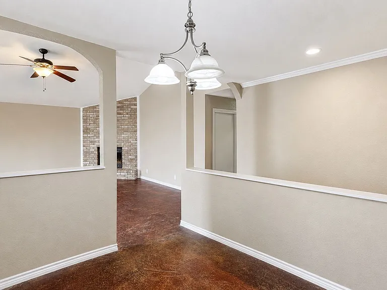 3426 Meadow Head Dr — Photo 4