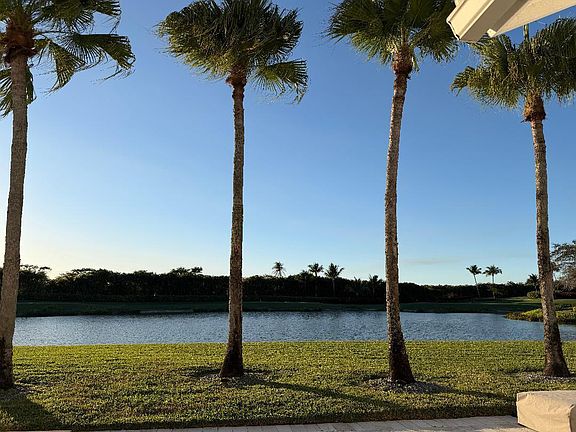 5th image of 5411 NW 42nd Avenue