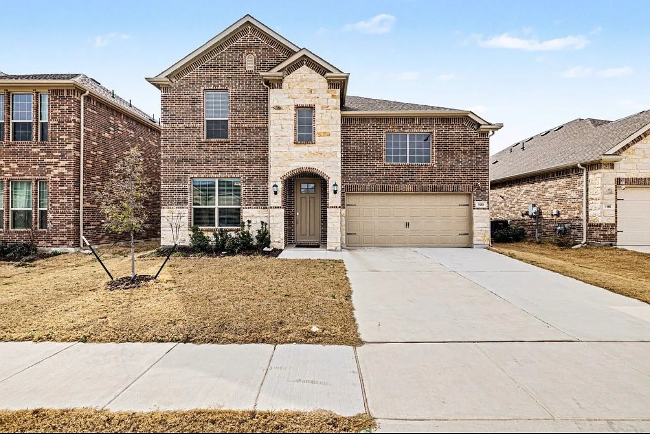4 bed, 3186 sqft, $3,250 — Photo 1