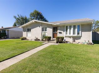 15416 Anthony St, Romulus, MI 48174