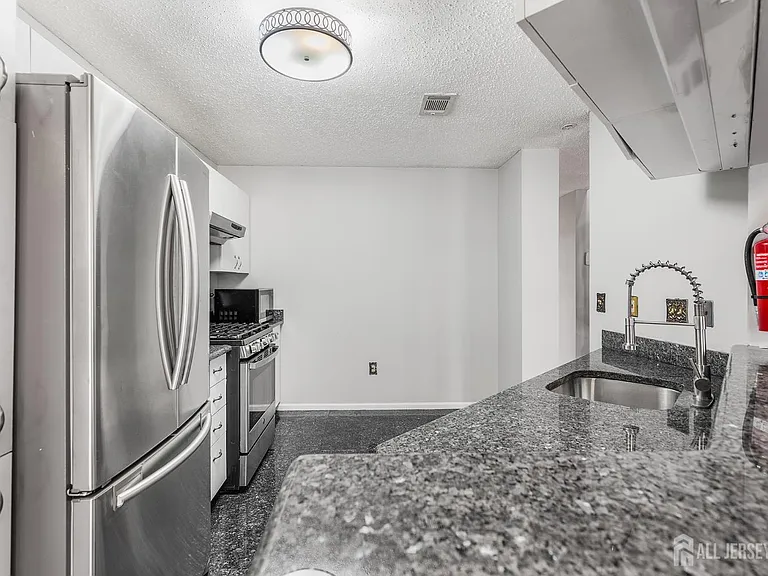 834 Edpas Rd — Photo 8