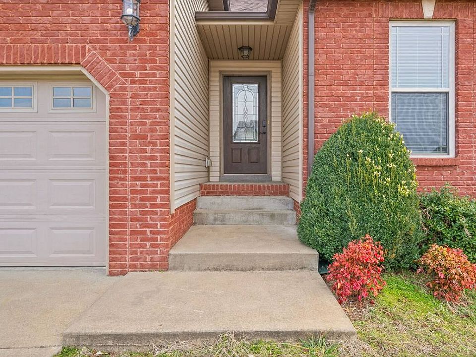 1st image of 1725 Autumnwood Blvd