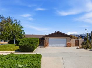 305 E Citron St, Corona, CA 92879
