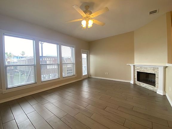 5th image of 15433 Seamount Cay Ct Unit A1