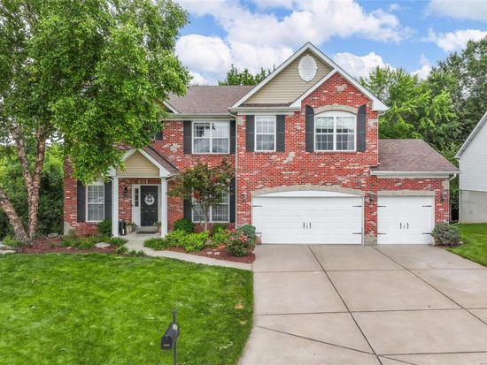 4384 Westhampton Place Ct, Saint Charles, MO 63304