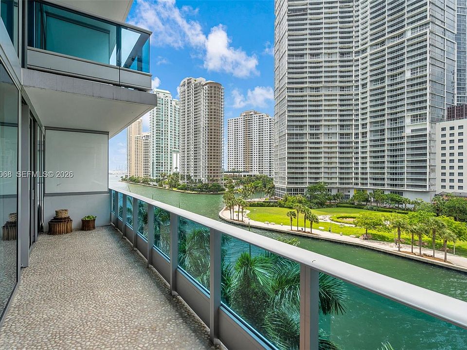 1st image of 200 Biscayne Boulevard Way APT 506