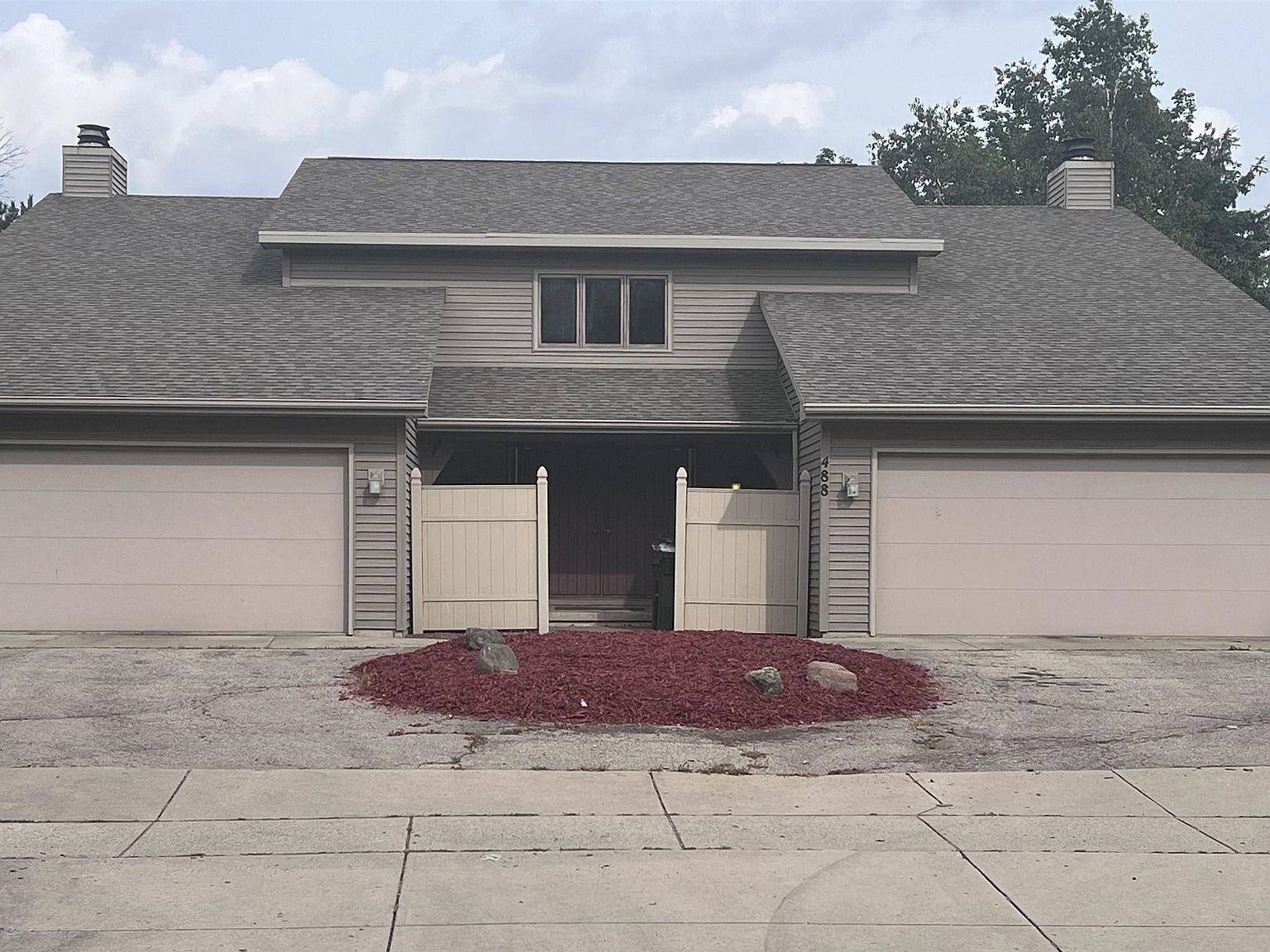 488 S Good Hope Rd, De Pere, WI 54115 | Zillow