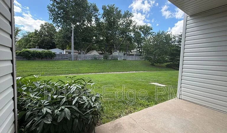6235 Holdrege St #D-5 — Photo 23