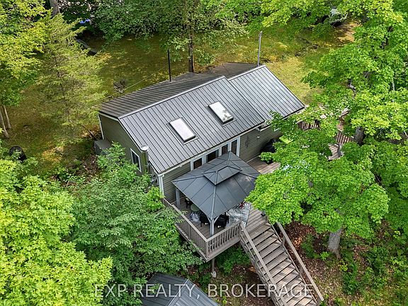 2nd image of 5505 Rideau Rd