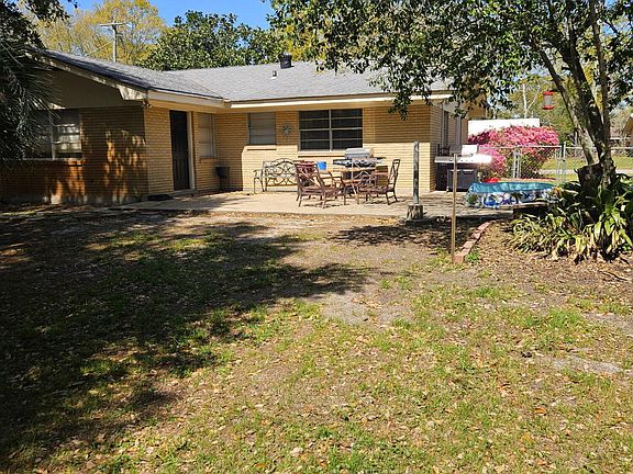 2nd image of 2535 Meadow Rd
