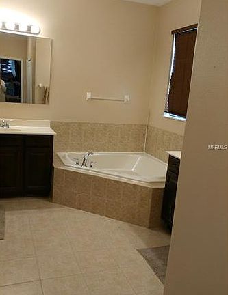 4th image of 3696 Briar Run Dr