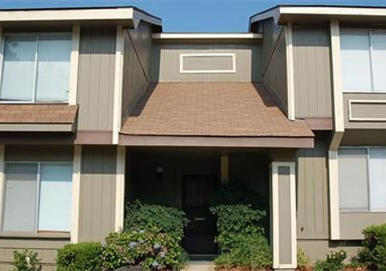Coming Soon: 3 Bed, 2.5 Bath Condo — Photo 1