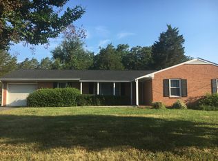 104 Pecan Ln, Fredericksburg, VA 22405