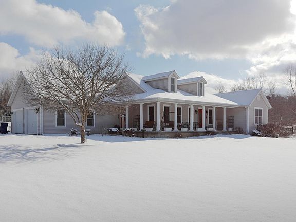 8940 N 43rd St-302