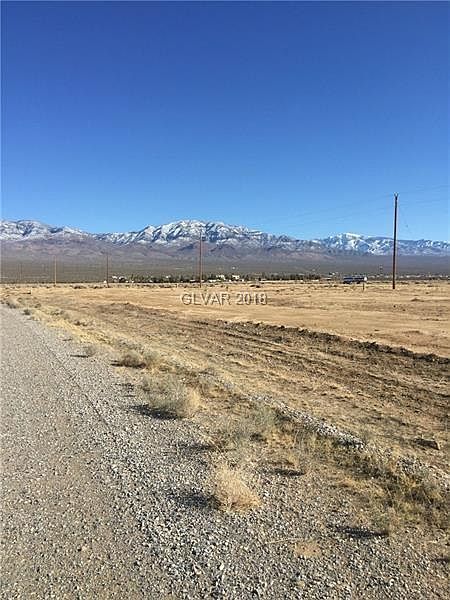 2nd image of 6681 Nanberry Ln