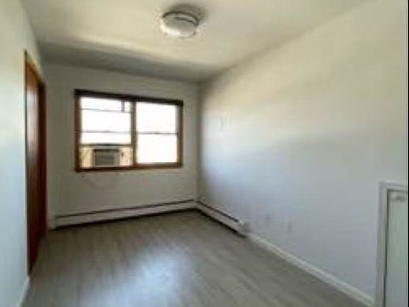 2nd image of 67 Avis Dr #2