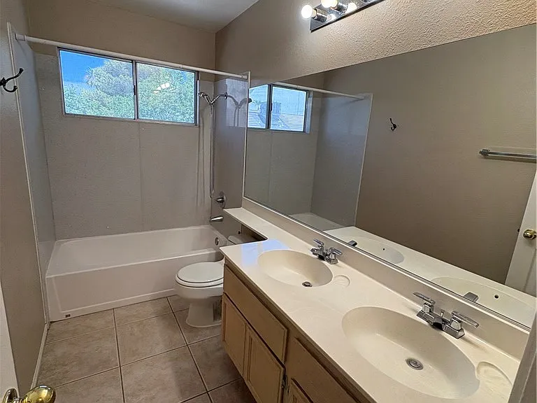 1737 Sequoia Dr — Photo 9