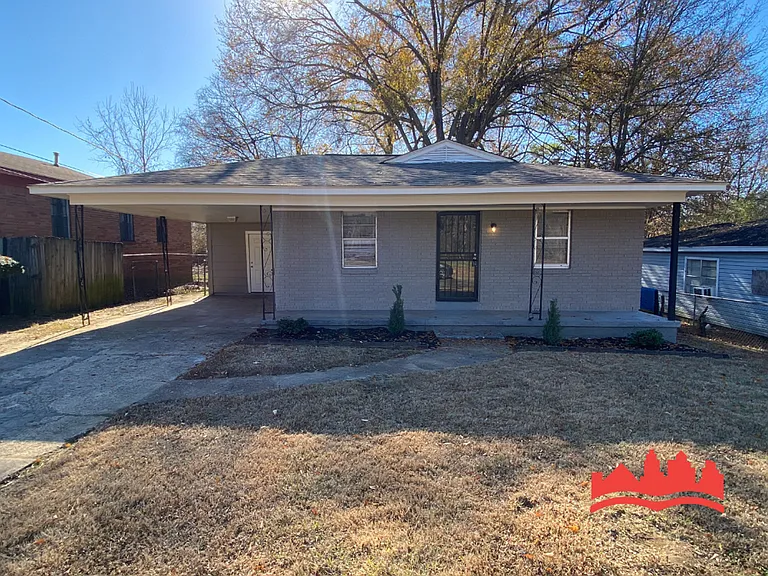 745 Harahan Rd — Photo 2