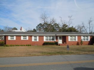 112 N Owens St, Hahira, GA 31632