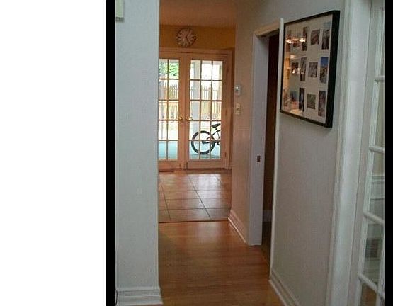 5th image of 704 Becker Ct