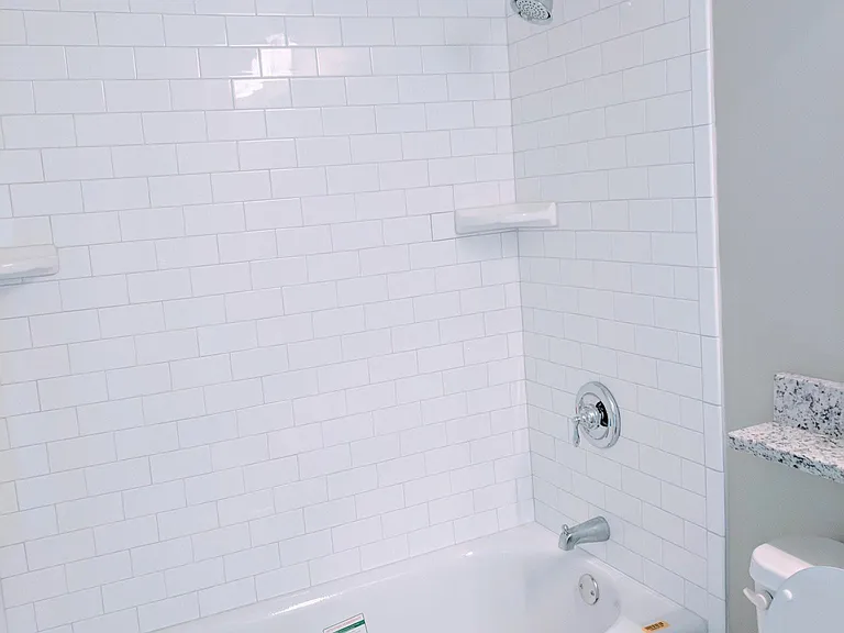 714 E Washington St #3 — Photo 5