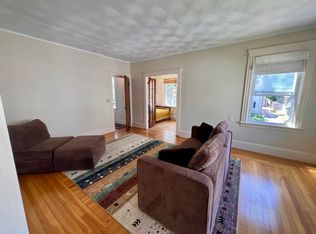 216 5th St #1, Providence, RI 02906