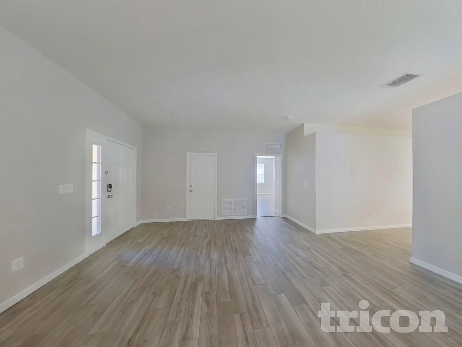 6705 Cambridge Park Drive Apollo Beach FL — Photo 3