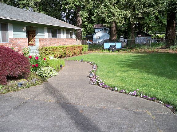 Front of House from drive
